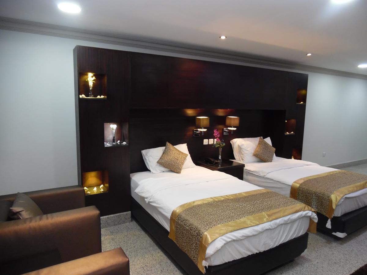 Al Haqel Residential Compound Aparthotel Khobar Bagian luar foto